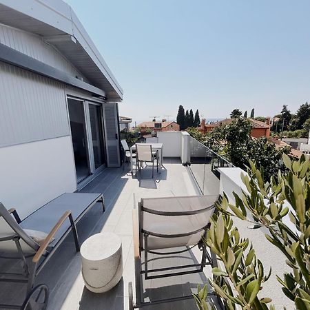 잠브라티야 Sunny House 아파트 외부 사진